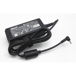 CARREGADOR ACCETEL PCA-004 ASUS 19V 2.1A 2.5* 0.7MM 40W ORIGINAL CARREGADOR ACCETEL PCA-004 ASUS 19V 2.1A 2.5* 0.7MM 40W ORIGINAL